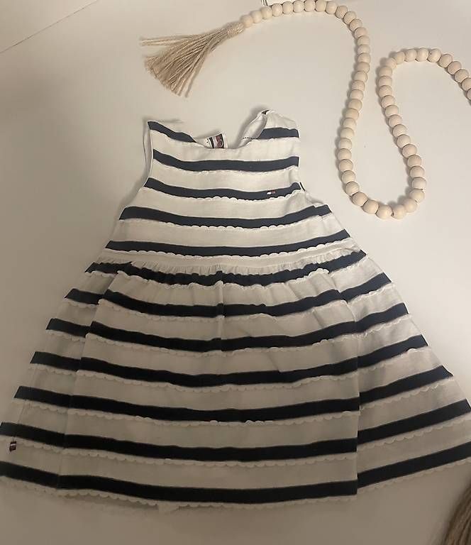 Tommy Hilfiger Vestiti & Gonne: Tommy Hilfiger Baby Mädchen Kleid 68 – Usato da Küssnacht am Rigi venduto da car_9p8w