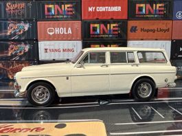  Volvo Kombi 1:18 