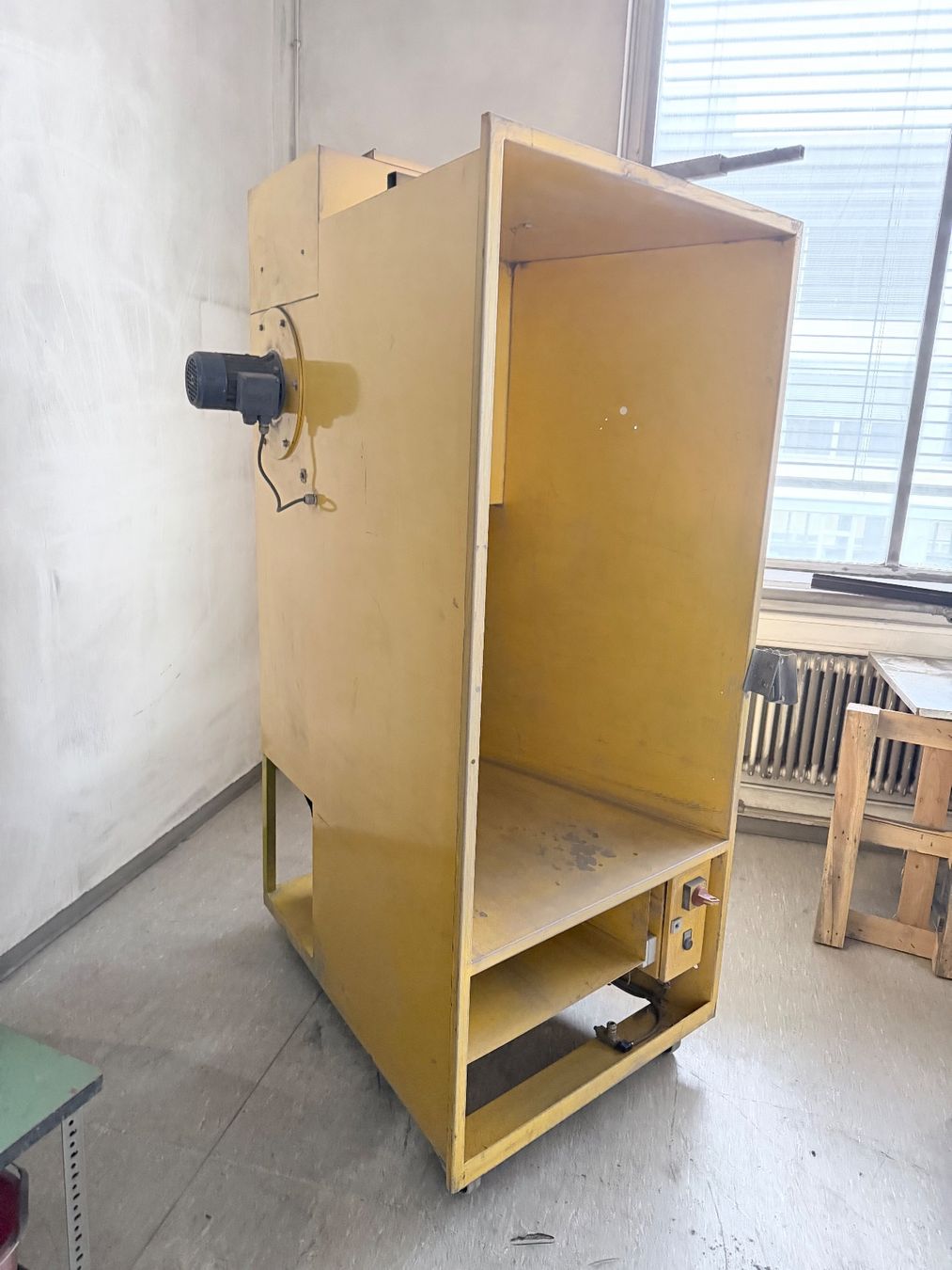 Toutes les machines: Pulverkabine – D'occasion à Grenchen par cuc_6x8x 1