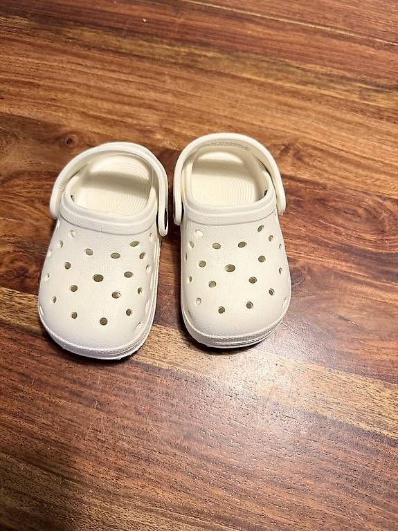 Chaussures garçon: Babyschuhe Gr. 25-21 – D'occasion à Lätti par Cerui 2