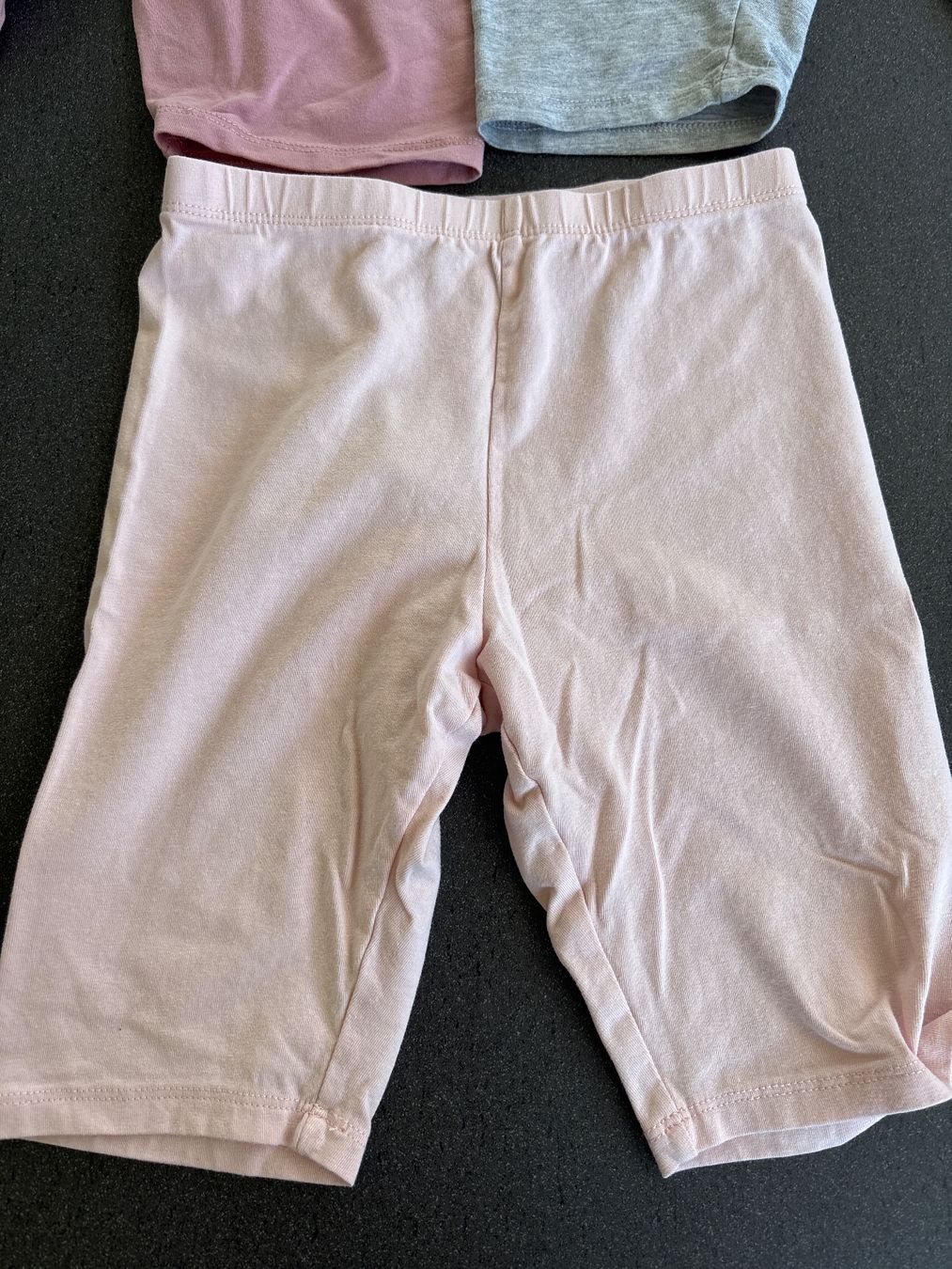 H&M Calze & Collant: 3er Set Mädchen kurze Leggings,  Gr.140 – Usato da Wilen b. Wil venduto da b-mountain 1