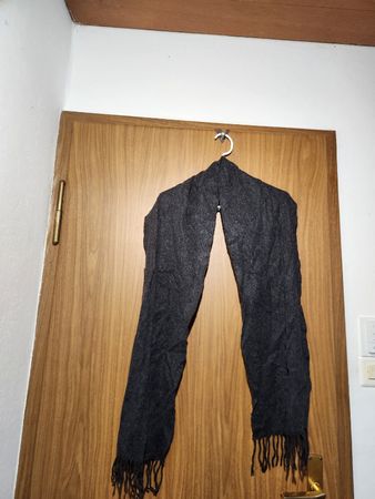 Écharpe Uniqlo 100% cachemire gris foncé ( défauts)