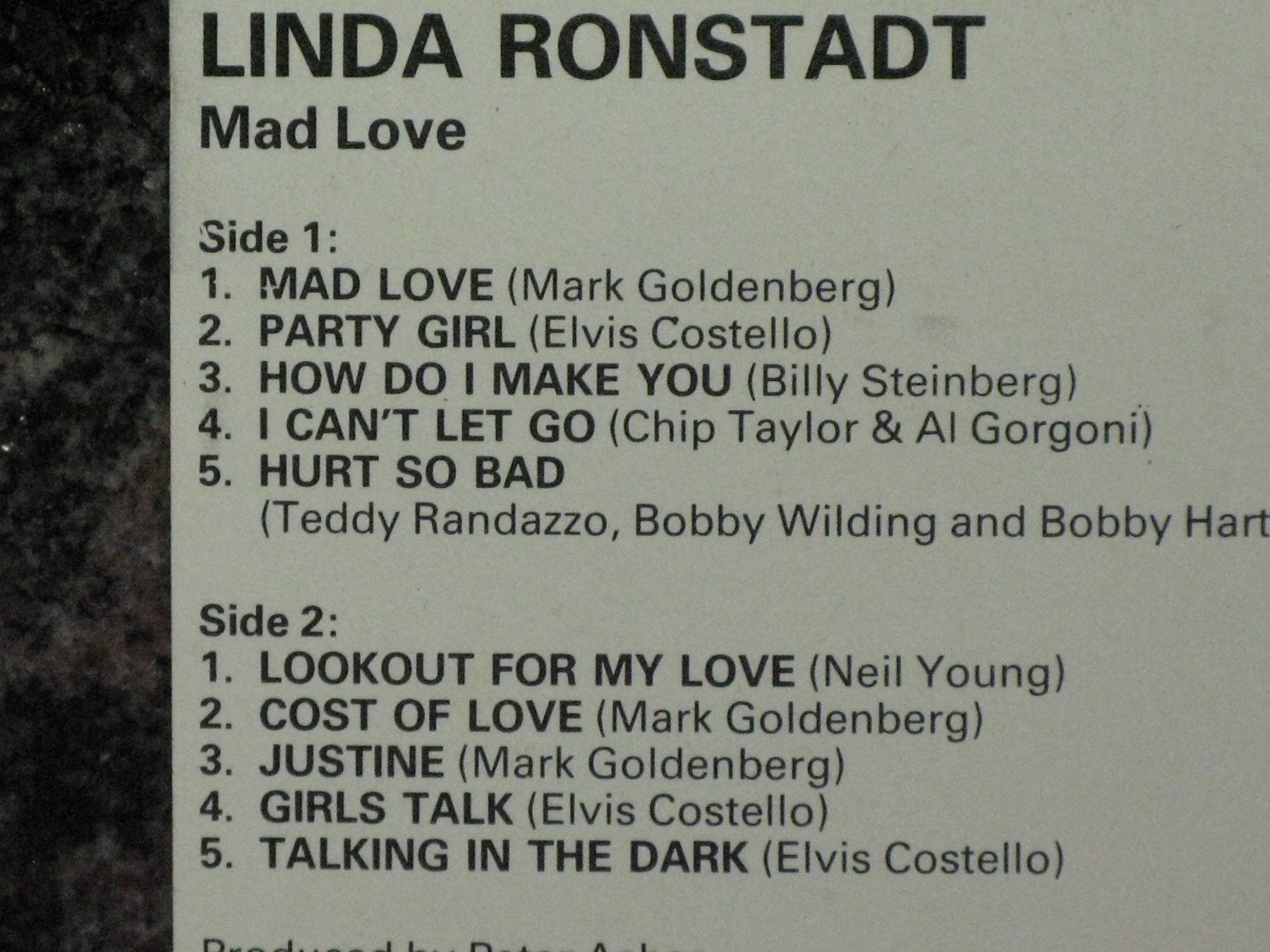 Musicassette: LINDA  RONSTADT   Mad  Love – Usato da Langnau i. E. venduto da gf2_29jt 2