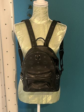 MCM Rucksack schwarz Visetos Leder guter Zustand
