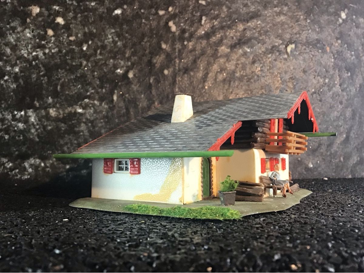 Kit di modellismo & Modellini statici: MODELL GEBÄUDEHAUS – Usato da Männedorf venduto da Spezial-Modelle 2