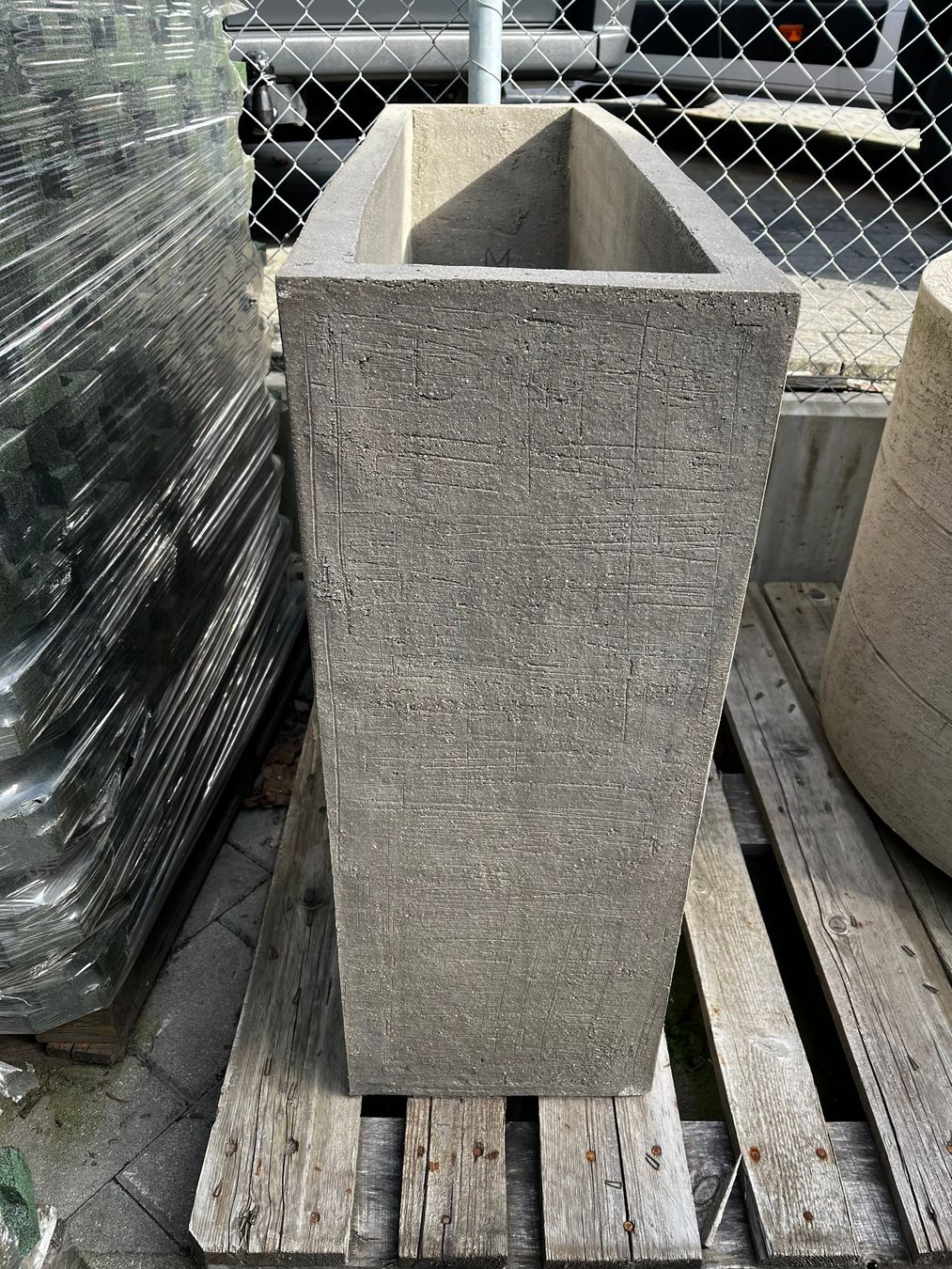 Blumentöpfe: Pflanzgefässe, Atelier vierkant, BRL 100/80, New Grey – Neu (gemäss Beschreibung) aus Felsberg von zingggarten