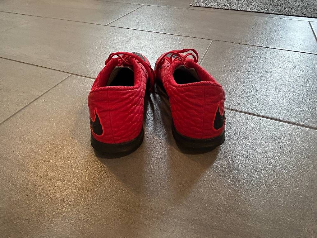 Herrenschuhe: Nike Hallenschuhe Gr. 40 – Gebraucht aus Thalheim an der Thur von Iselisberger 3