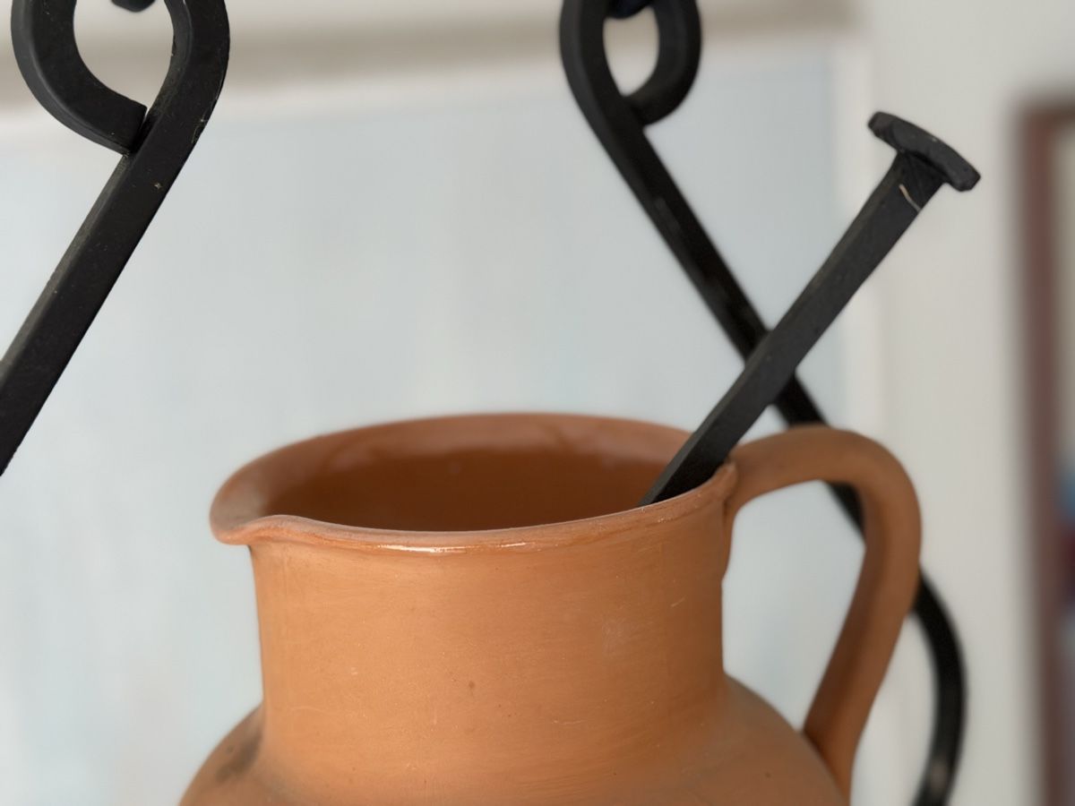 Töpfe: Kesselring / Henkelring / Feuergalgen mit Keramikkrug – Gebraucht aus Ebnat-Kappel von BoutiqueBijoux 2