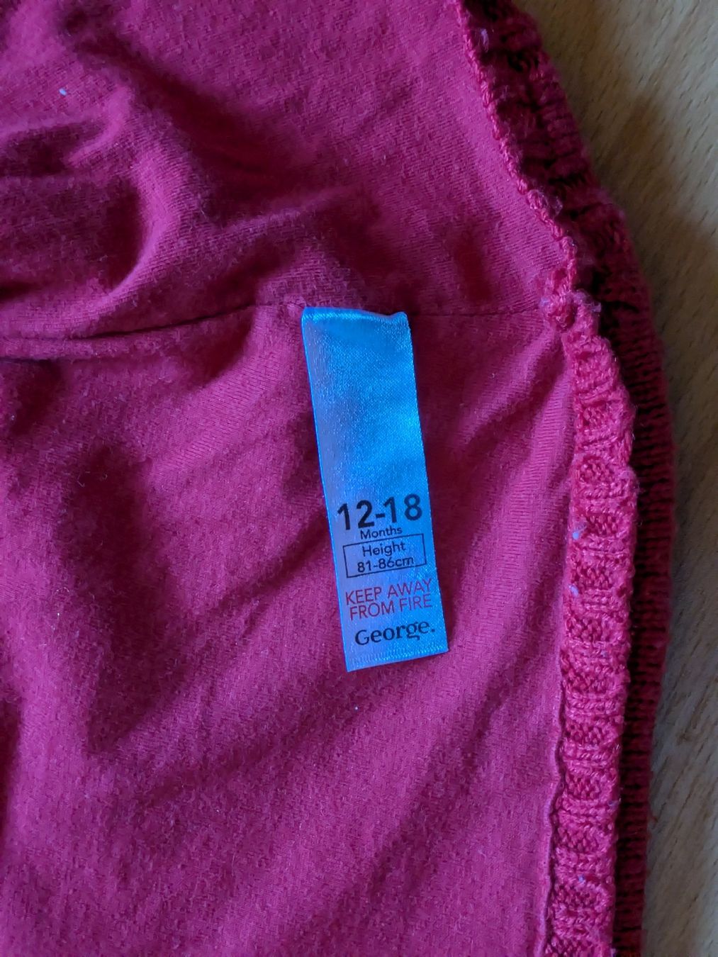 Jacken: winter soft red jacket 12/18m – Gebraucht aus Matran von Taragor 1