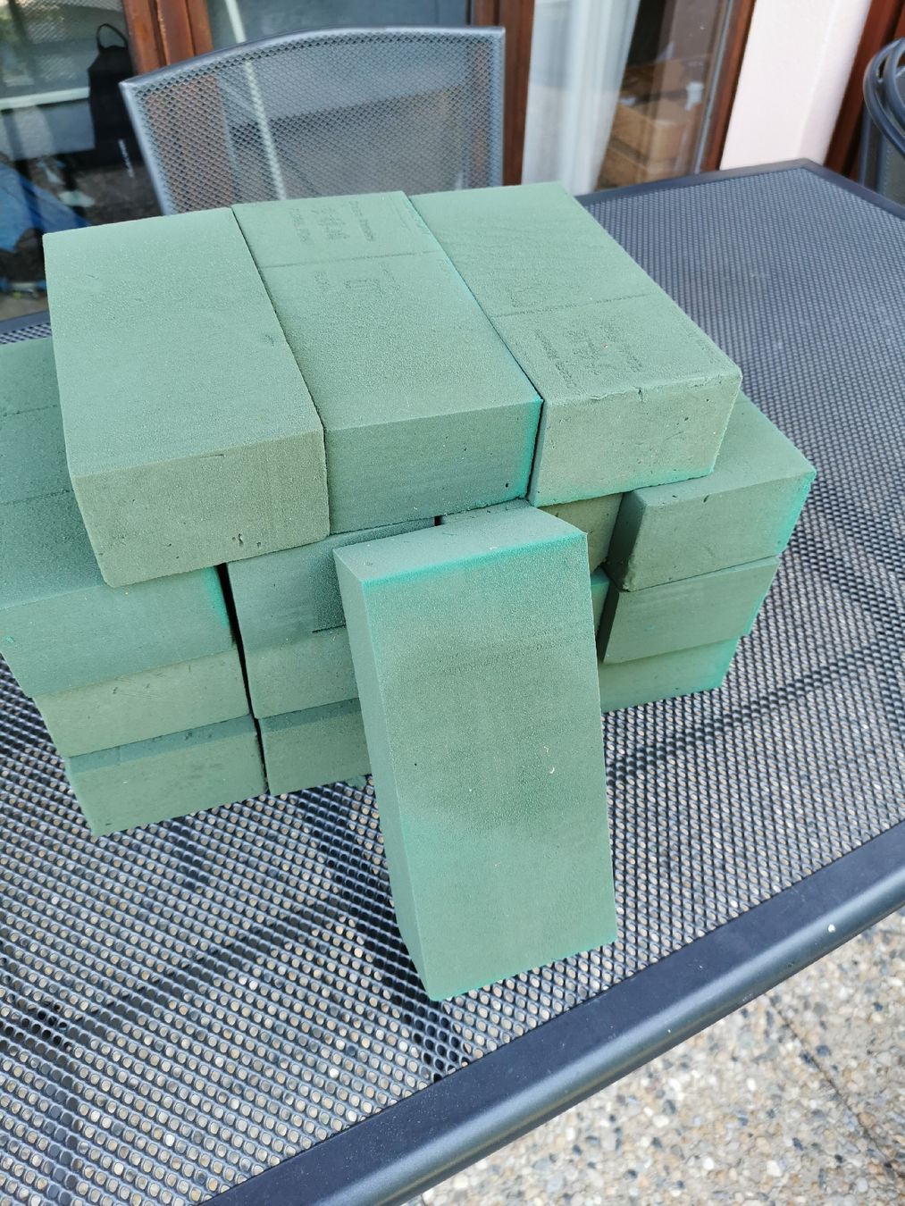 Toutes les décorations: Blocs de mousse florale verte – Neuf (Voir description) à La Tour-de-Peilz par Specter228