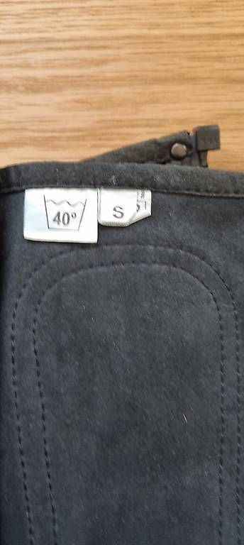 Gamaschen & Bandagen: Wildleder Chaps Grösse S – Gebraucht aus Biel/Bienne von sheila7002 1