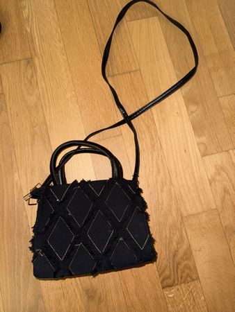 Schwarze Tasche Leder