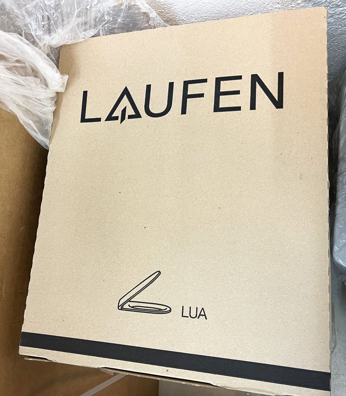 Laufen WC: LAUFEN H891083000001 - WC-Sitz Soft-Close LUA /Weiss – Nuovo e nell'imballaggio originale da Oftringen venduto da Vucki 1