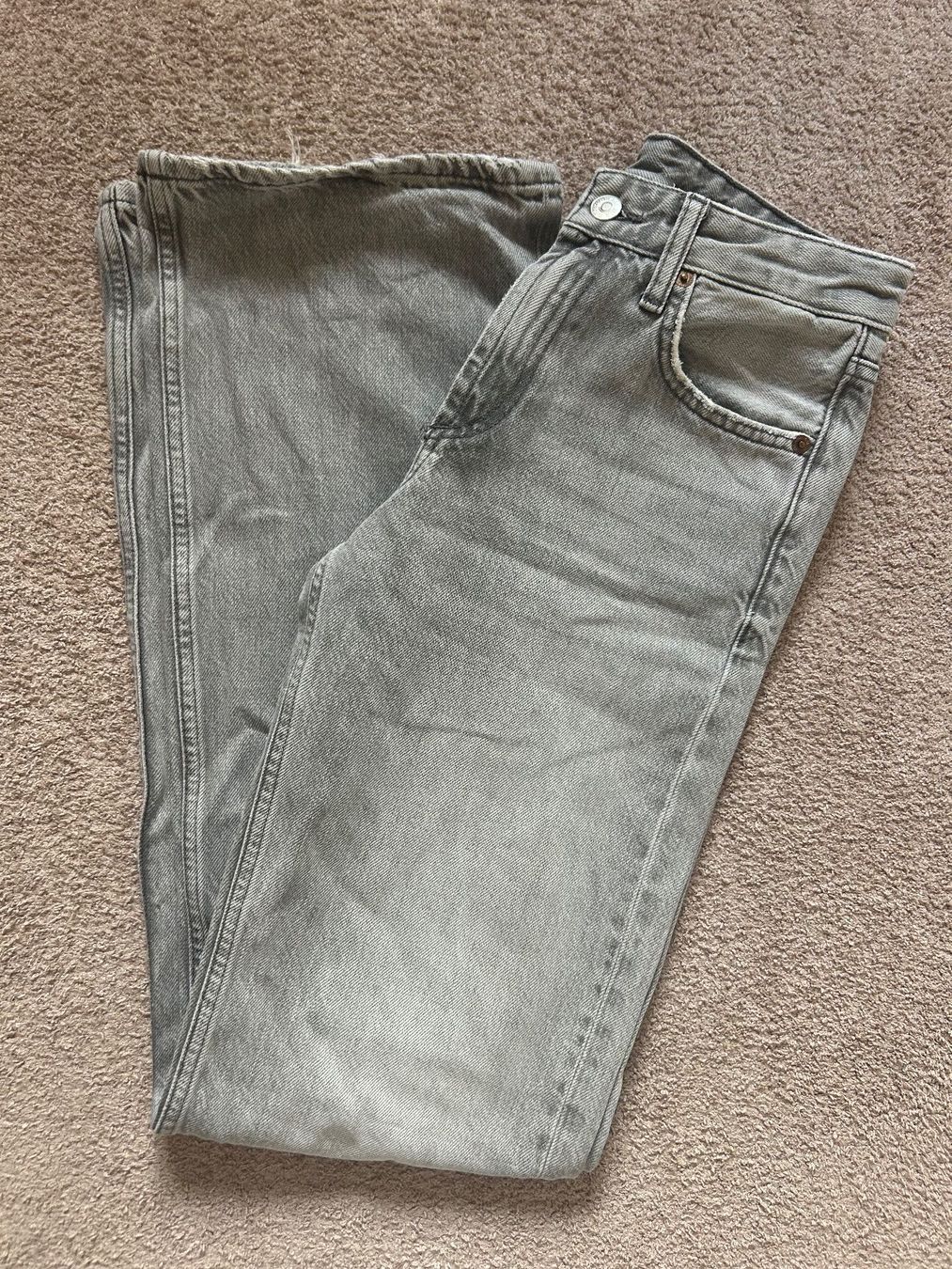 Zara Jeans: Zara Jeans Hellgrau – Usato da Frauenfeld venduto da hannamaria29 1