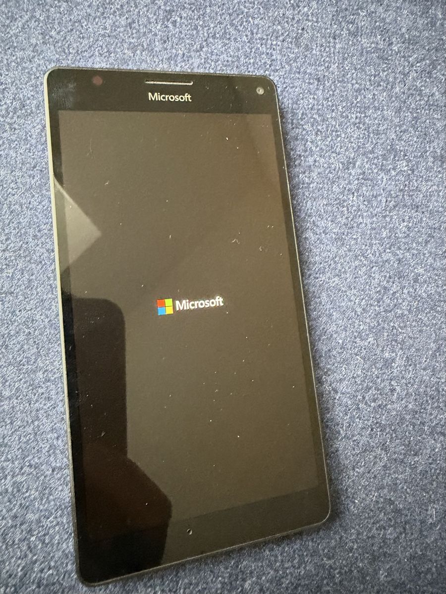Microsoft Tablet PC: Lumia 950XL (Windows 11 Pro tablet) – Usato da Zürich venduto da jankais3r 5