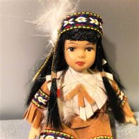 ‼️nun 15.50 Fr.‼️- tolle kl. INDIANER Puppe; Wildleder Kleid