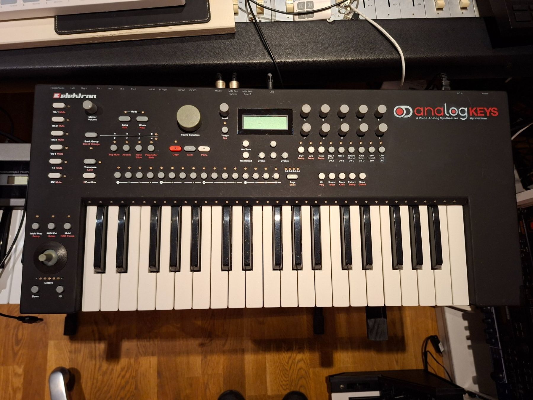Elektron Strumenti musicali: Elektron Analog Keys – Usato da Bern venduto da archer.hostettler