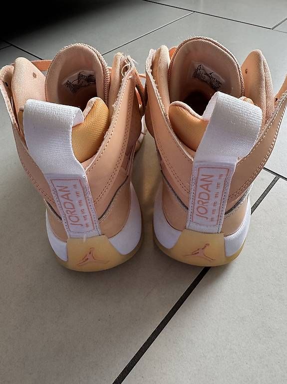 Scarpe da donna: Nike Jordan Jumpman Two Trey Gr.41 – Usato da Zürich venduto da anjamug 2