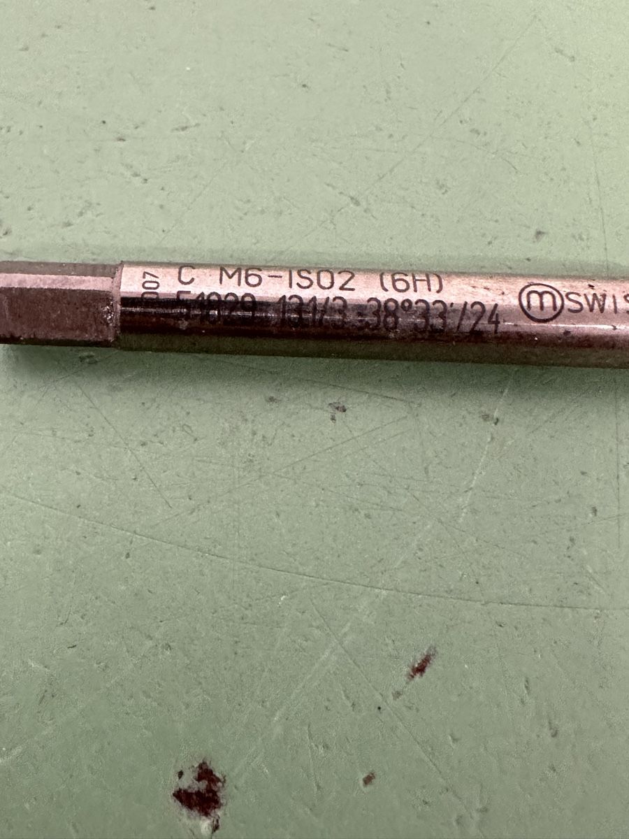 Tutti gli attrezzi: Gewindebohrer, thread tap,  M4, M6, M8, M12 – Usato da Aarberg venduto da SNMachines 4