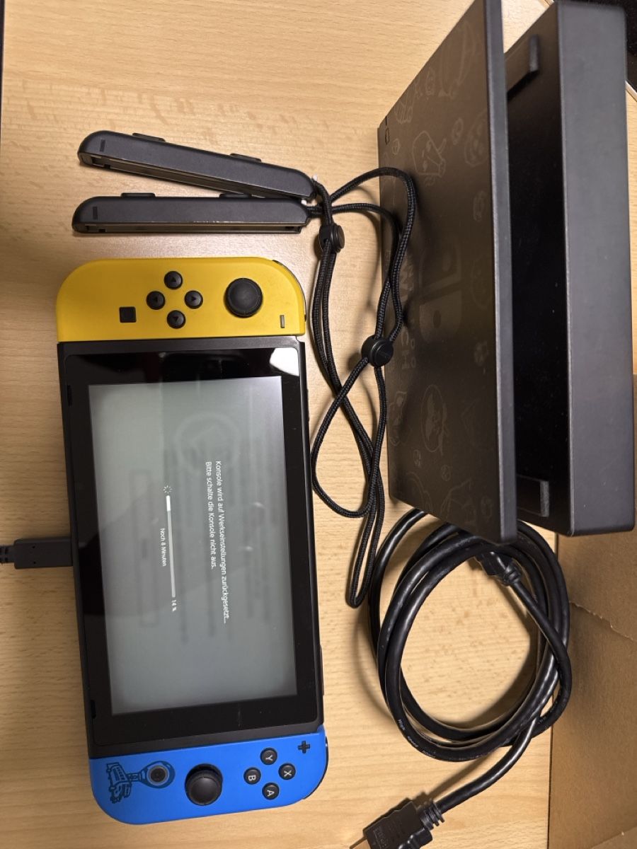 Nintendo Console: Nintendo Switch - ohne Spiele – Usato da Möhlin venduto da Basleryo 1