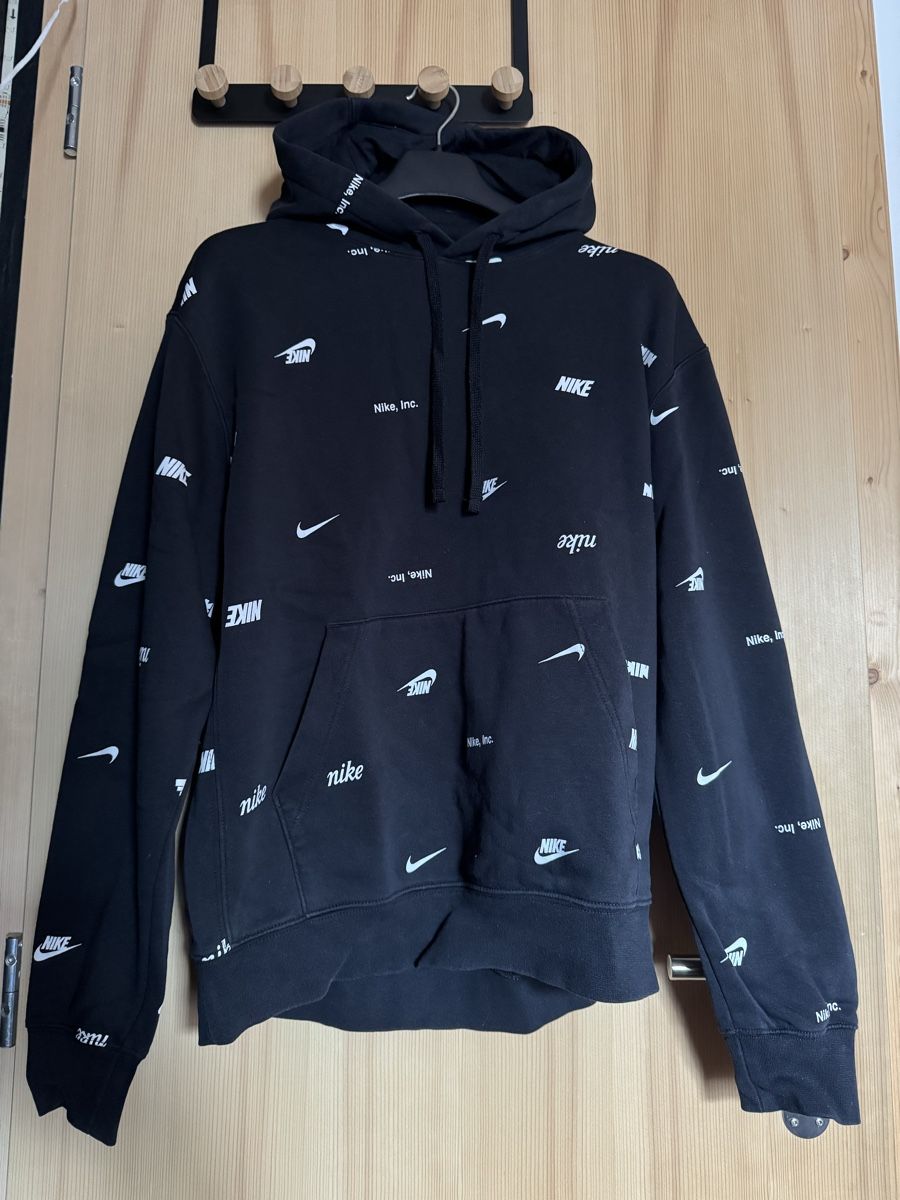 Nike Maglioni & Felpe: Pull Nike noir, taille M, parfait pour l'automne! – Usato da Zinal venduto da bra_869t