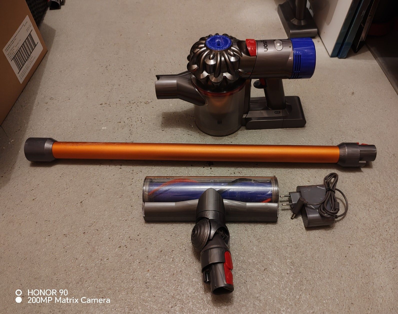 Dyson Aspirapolveri & Accessori: Dyson V8 Absolute Akku Staubsauger  gebraucht – Usato da Hochdorf venduto da nesko