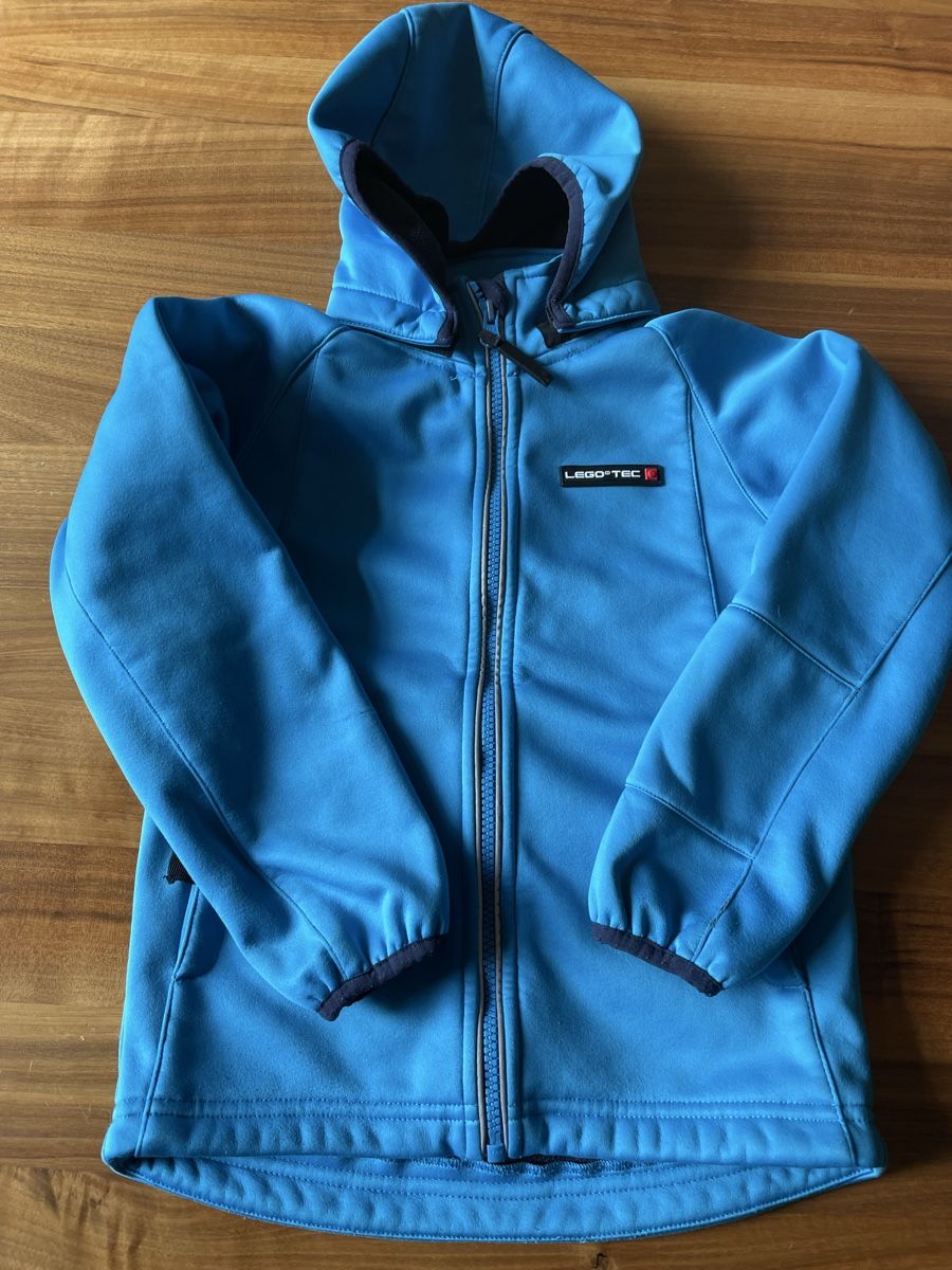 Lego Jacken & Mäntel: Lego Windstopper/Softshelljacke Gr. 122 💦 – Gebraucht aus Zürich von rf_fr