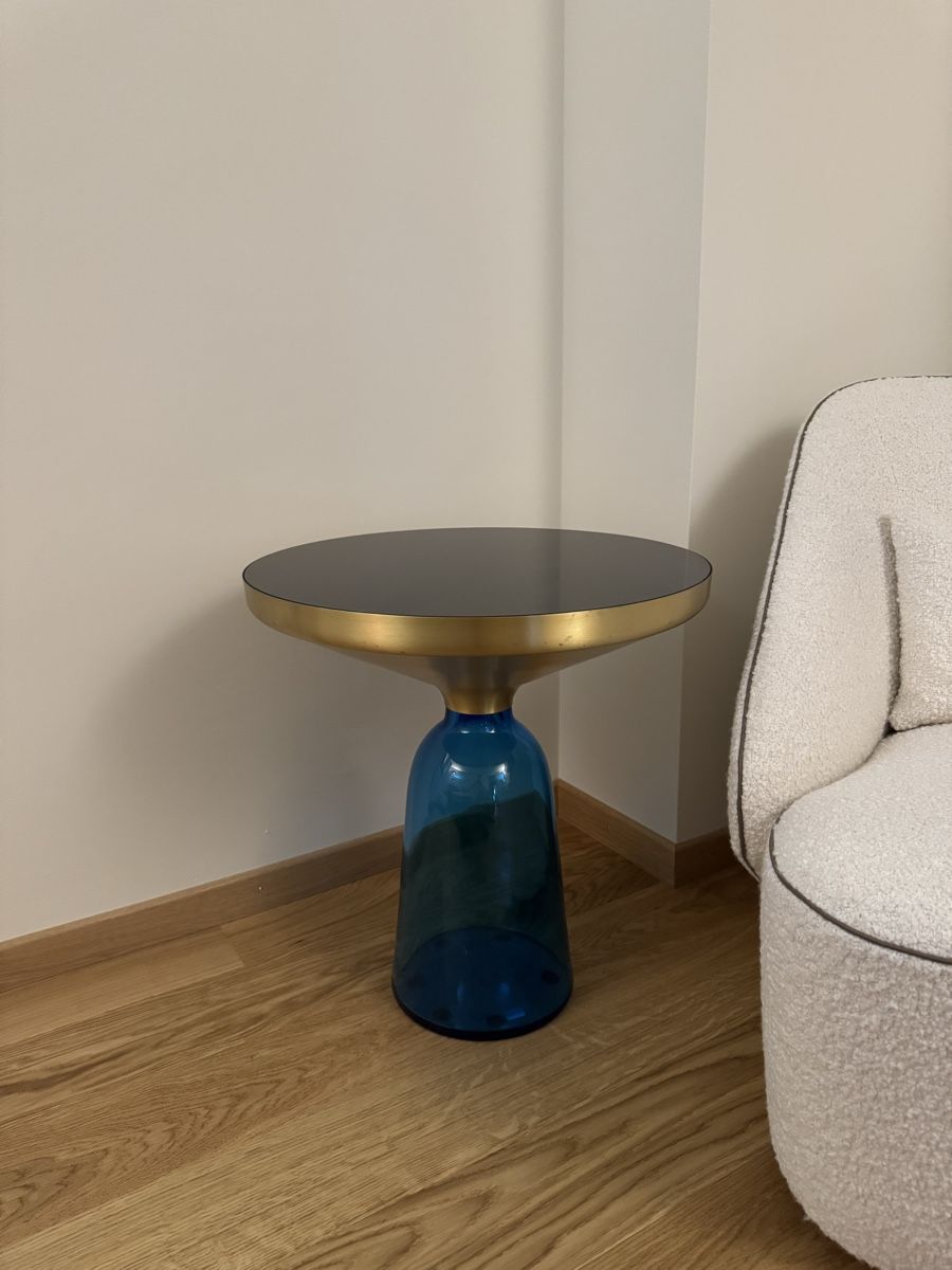 Tische: Classicon Bell Side Table Blue Saphir – Gebraucht aus Fully von Gaga1990 1