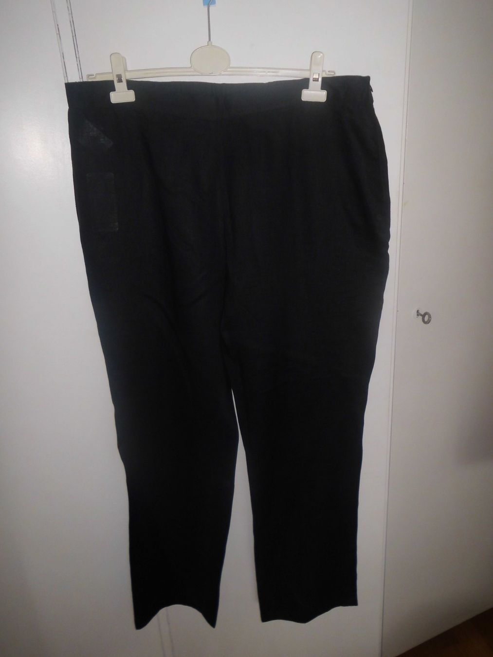 Pantaloni: Pantalon noir en lin T. 48 – Nuovo (secondo la descrizione) da Marin-Epagnier venduto da Madja