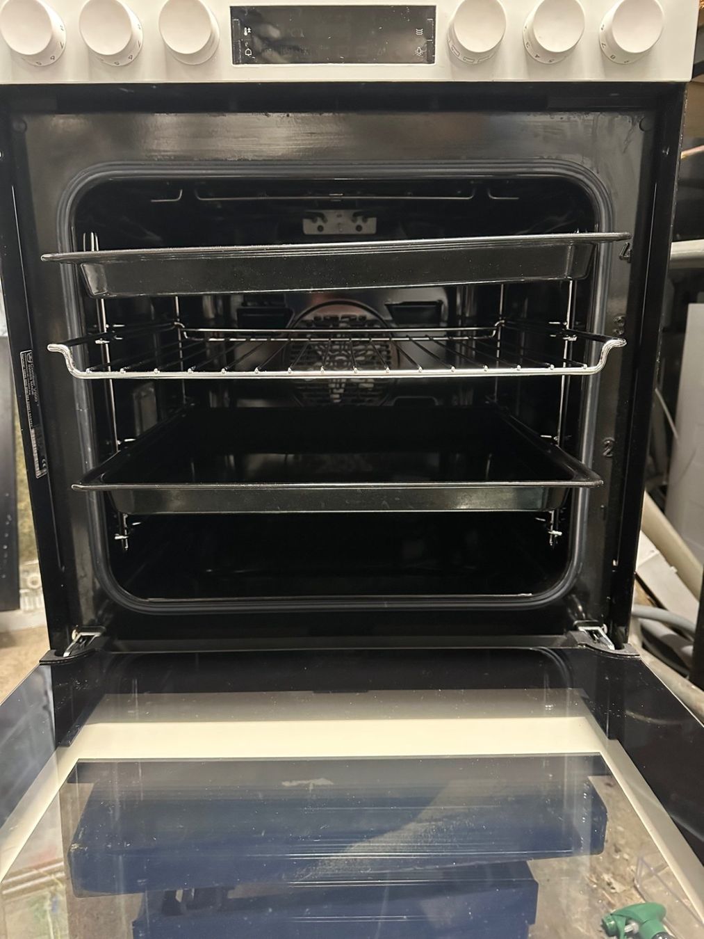 Herde: Backofen/Kochfeld V-Zug V600 – Gebraucht aus Glattbrugg von ani1234 3