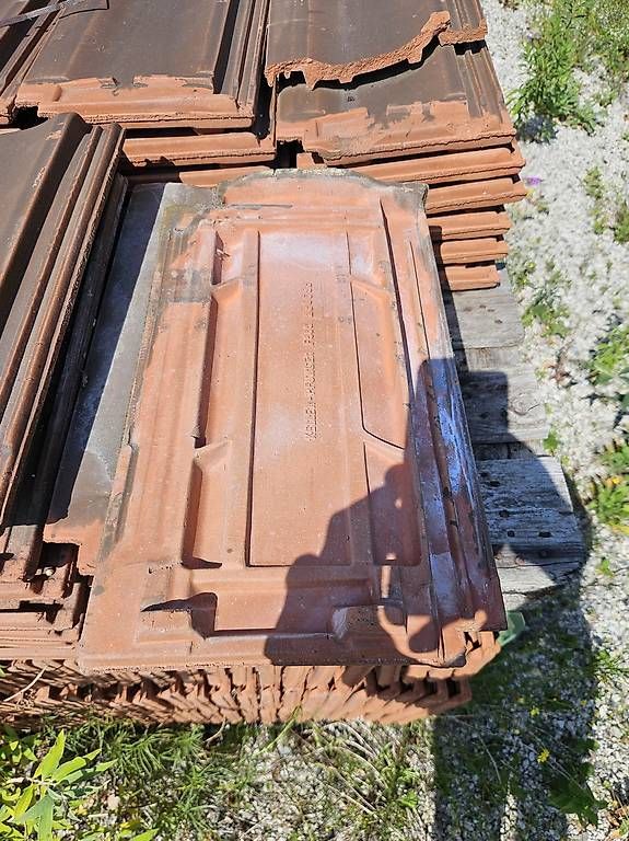 Steine & Dachziegeln: Ziegel Gratis zum Abholen – Gebraucht aus Bichwil von steigermichel 1