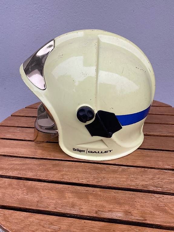 Pompieri: Casque de pompiers F1 – Usato da Colombier NE venduto da mim_k8mq 1