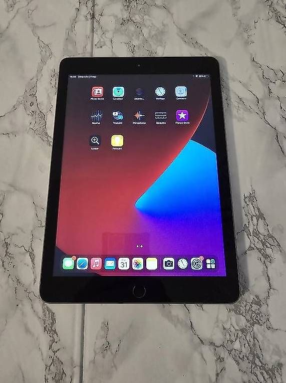 Apple Tablet PC: iPad 6| 32GB| Wi-Fi – Usato da Renens VD venduto da MTD2211 1