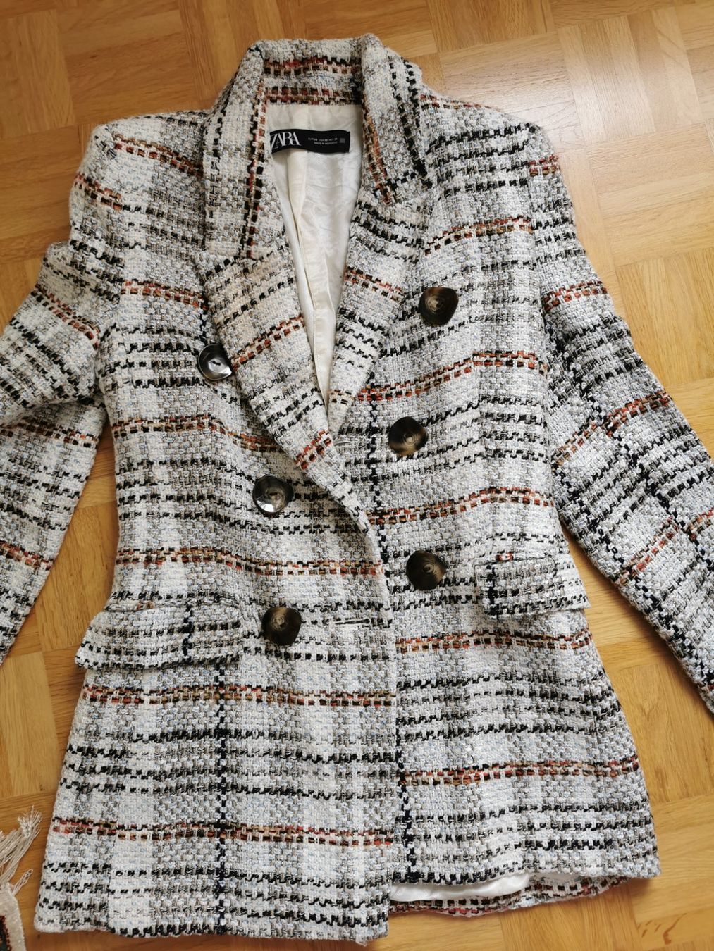 Zara Cappotti: Bouclé Mantel Zara Gr. XS – Usato da Stäfa venduto da flamingo_17 5