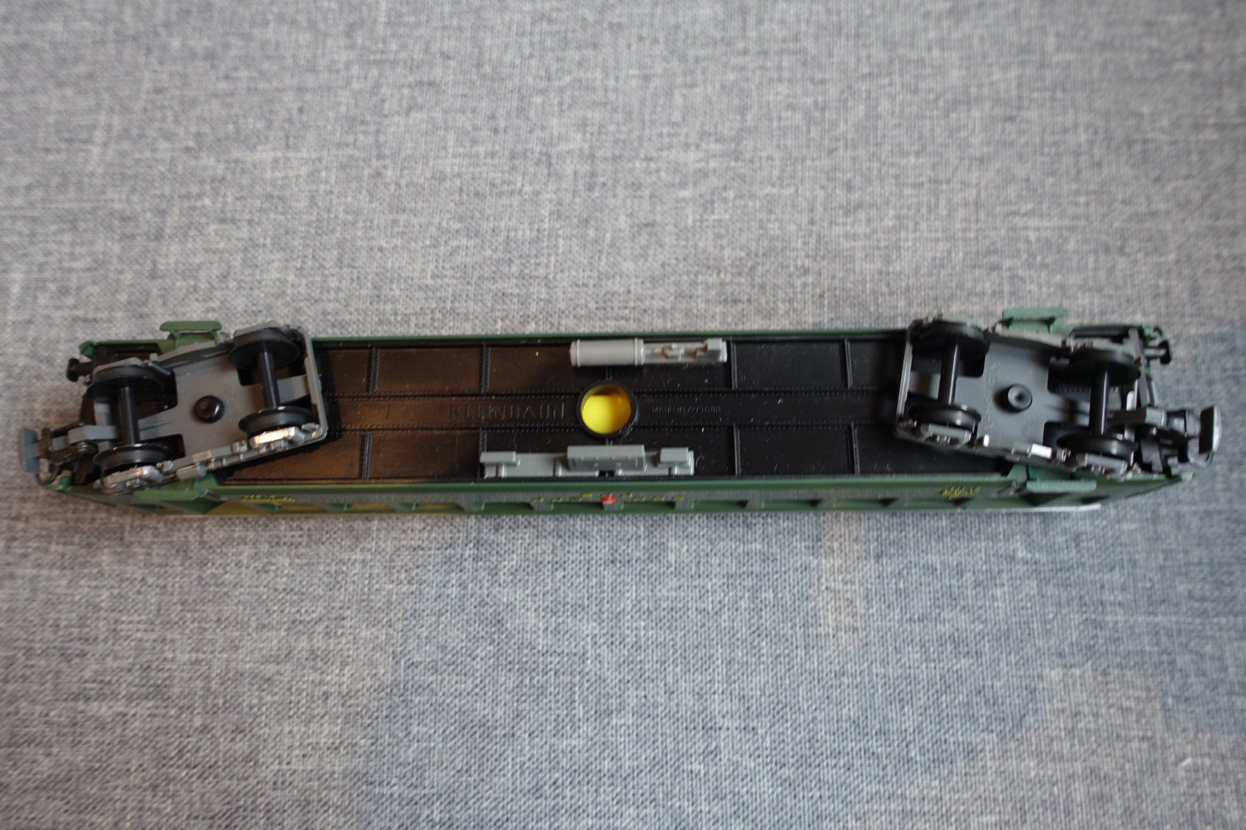 Kleinbahn Modellini di ferrovie: KLEINBAHN No. 381 SBB/CFF Einheitswagen 2. Klasse – Usato da Wallbach venduto da Sarrows 5
