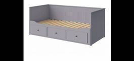 Ausziehbett mit 2 Matratzen 