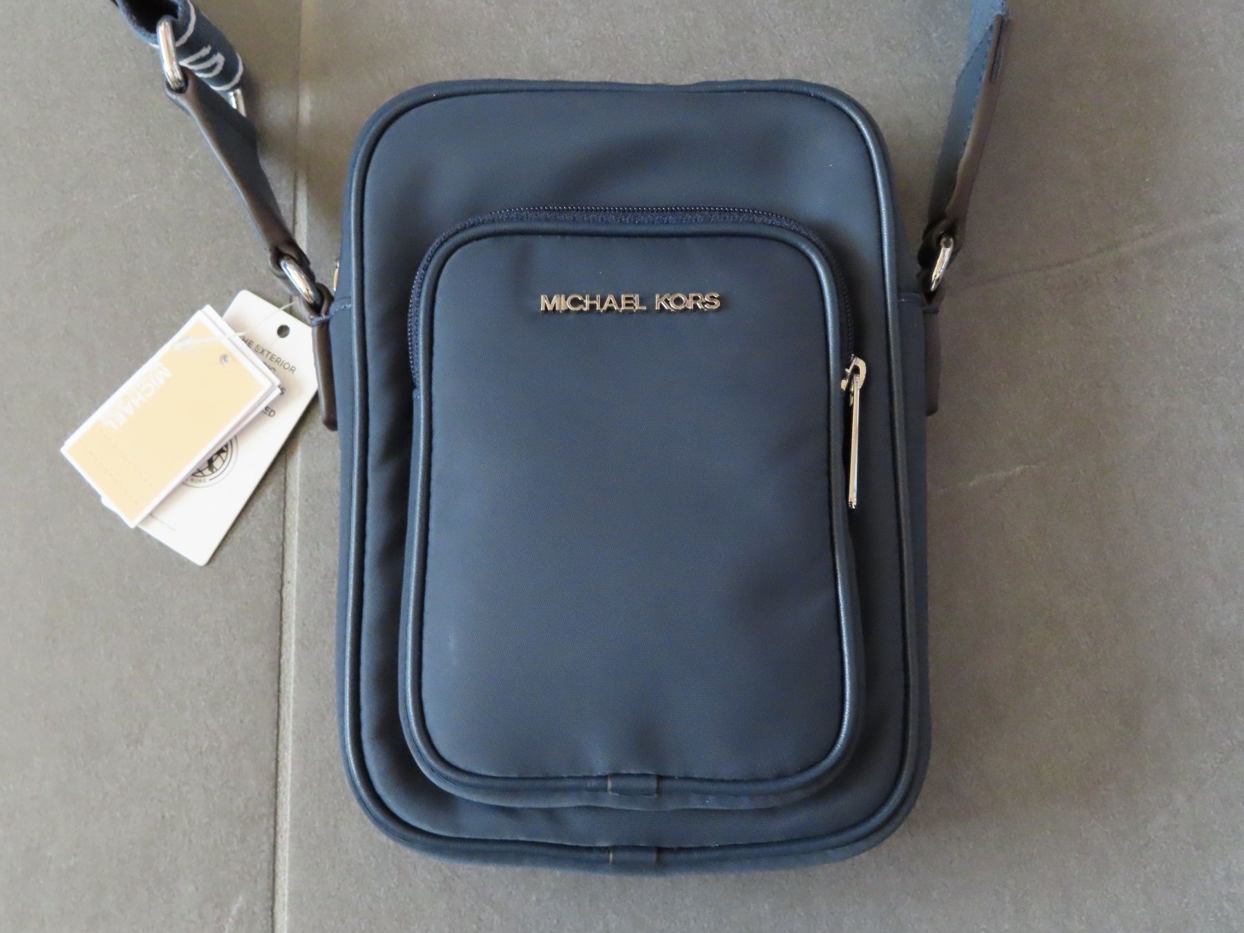 Michael Kors Taschen für Damen: MICHAEL KORS Smartphone-Umhängetasche ***NEU*** – Neu und originalverpackt aus Wallenried von Asyano 2