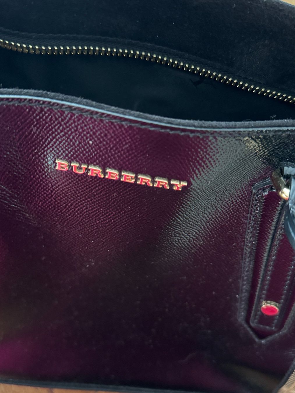 Burberry Borse da donna: Burberry Handtasche schwarz-gold – Usato da Muttenz venduto da einfach-schoen 5