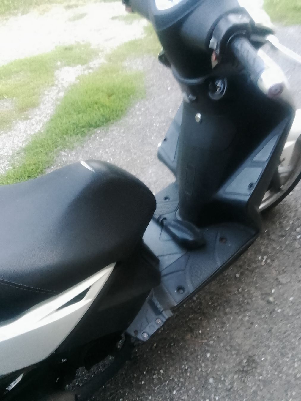 Kymco Scooters: Kymco Agility 200 ccm – Defekt aus Pfäffikon ZH von milcow 7