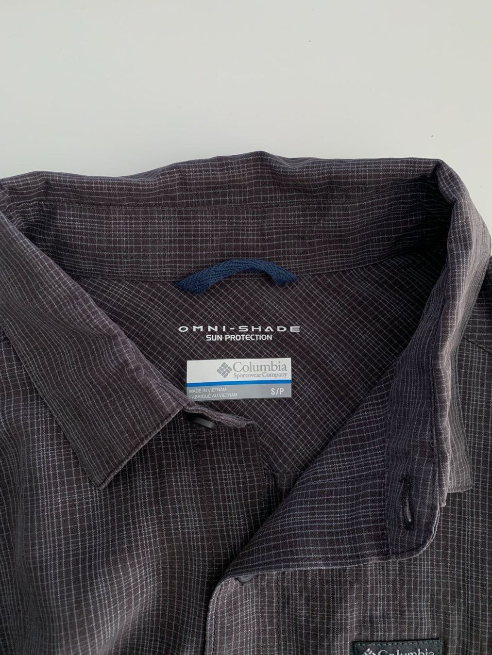 Columbia Camicie: COLUMBIA - Herren Wanderhemd grau S – Usato da Zürich venduto da Diazaio 2