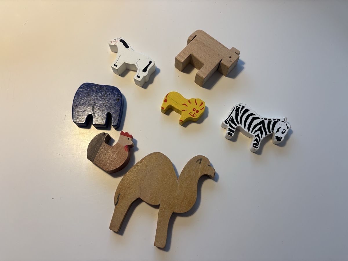 Spielzeuge: Holztiere Set, Spielzeug – Gebraucht aus Zürich von Mosara 2