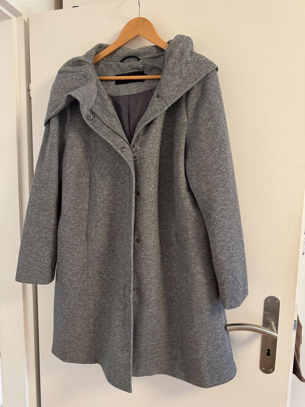 Vero Moda Cappotti: Kurzmantel von Vero Moda – Usato da Gattikon venduto da saxo16