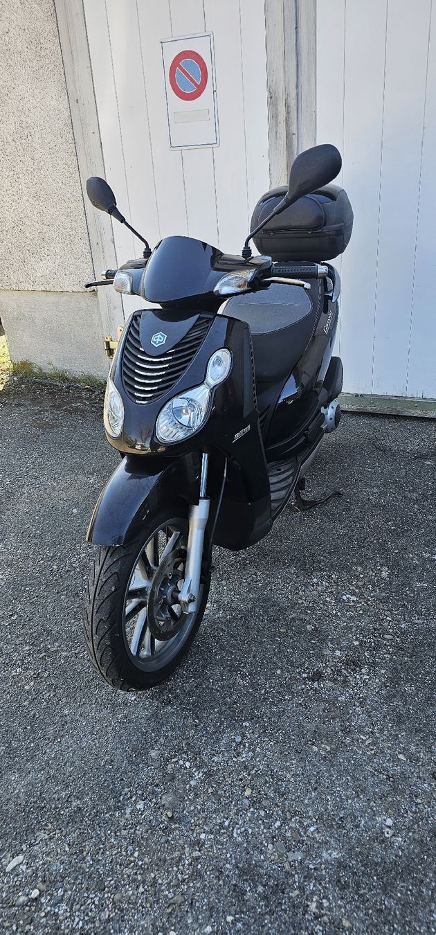 Piaggio Scooter: Piaggio Carnaby 125 – Difettoso da Triengen venduto da TheBigBoss