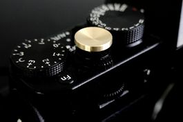 Release Button / Auslöseknopf Messing Fuji, Leica, Sony