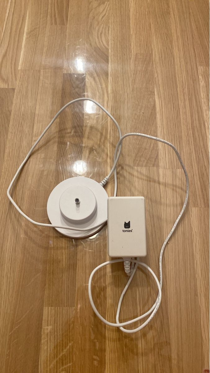 Tonies Chargements: Tonies Ladestation mit Netzteil gebraucht – D'occasion à Wald ZH par Seller_8