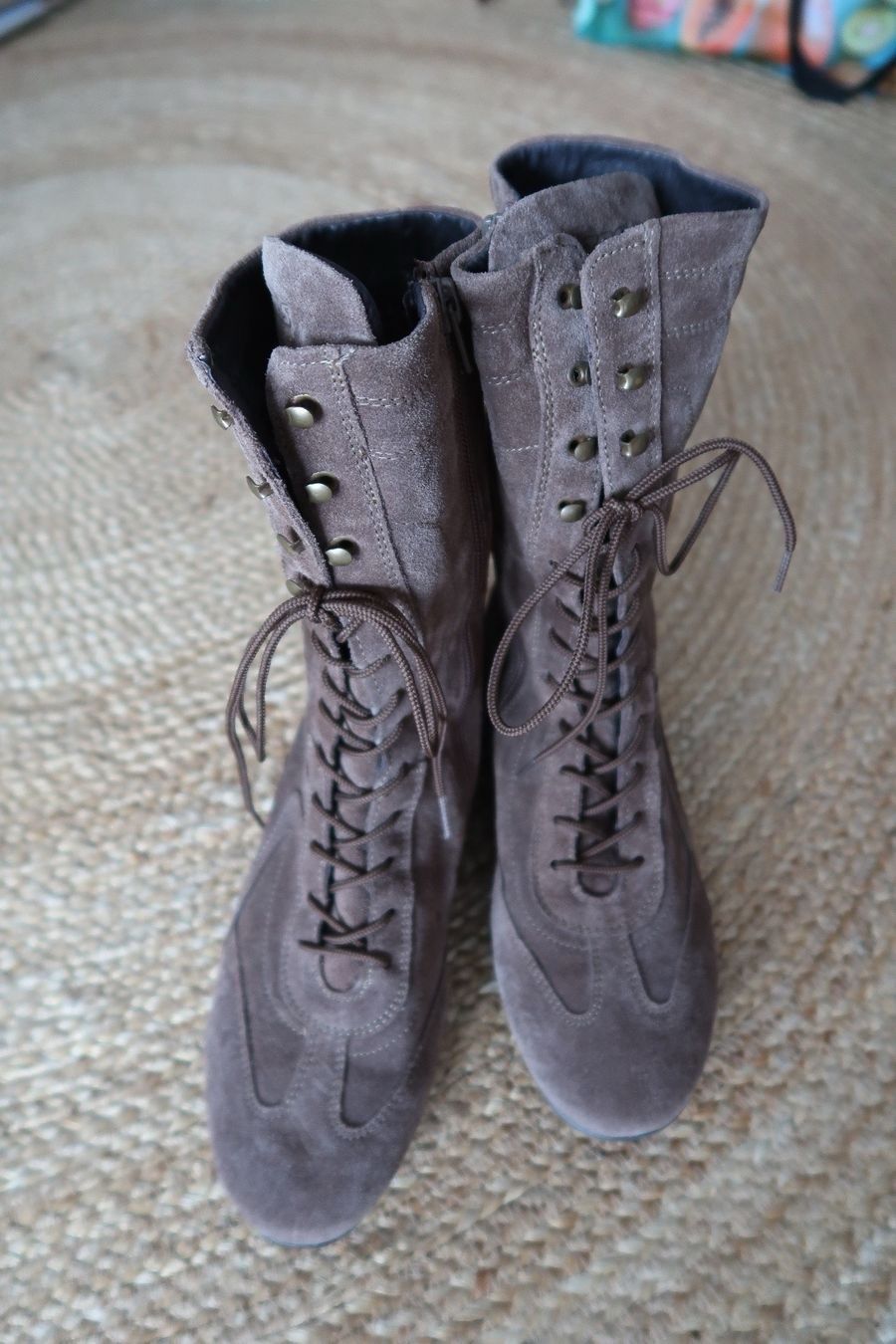 TBS Scarpe da donna: TBS Bottes mi-mollet daim - 38 – Nuovo (secondo la descrizione) da Lausanne venduto da Etoile96 4