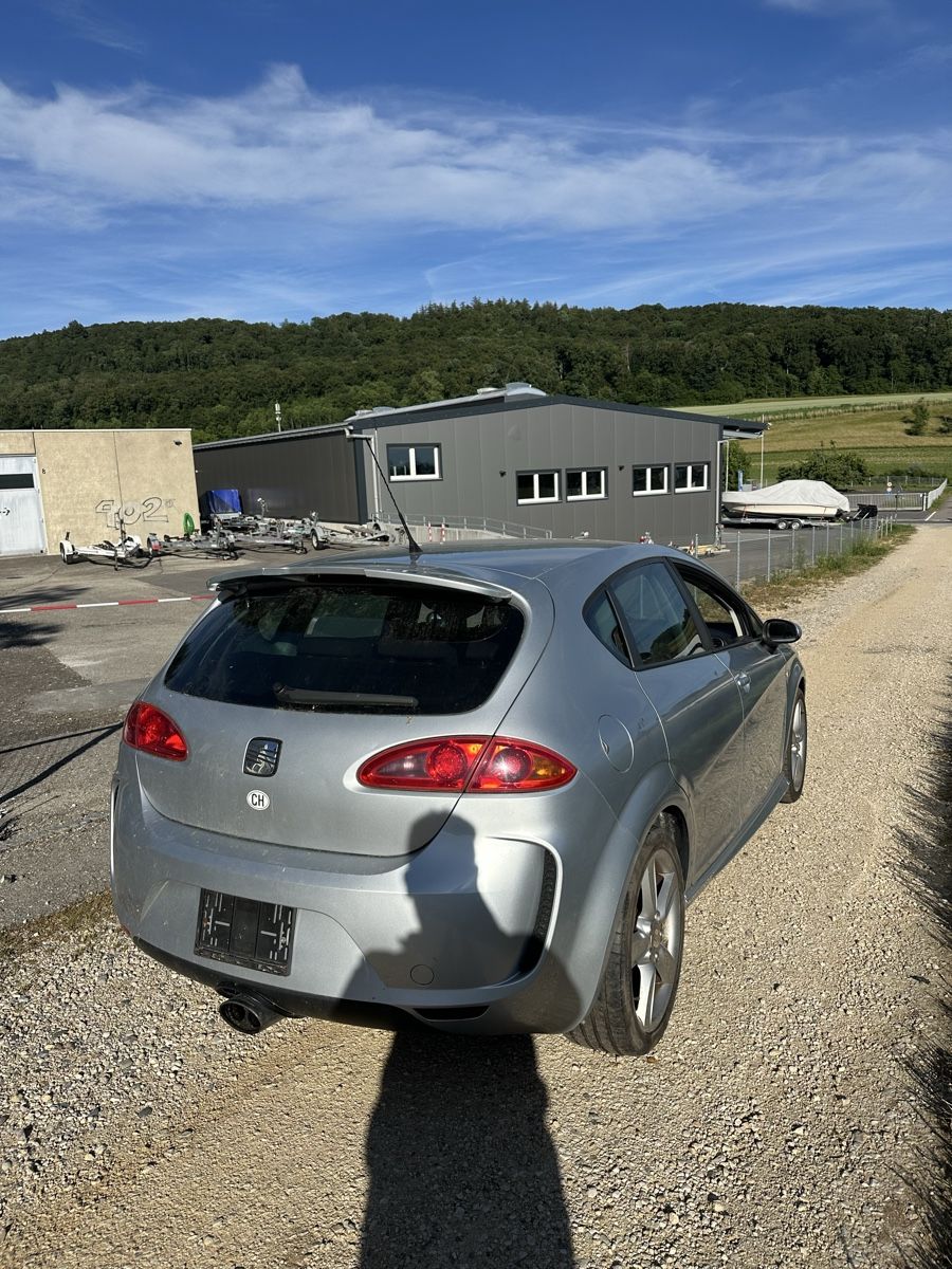 Seat Automobili: Seat Leon 2.0 TFSI – Usato da Gals venduto da aya_p7pd 7