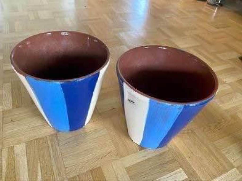 Pots de fleurs: 2 Blumenübertöpfe handgefertigt  – D'occasion à Frauenfeld par Irene.Schuppli