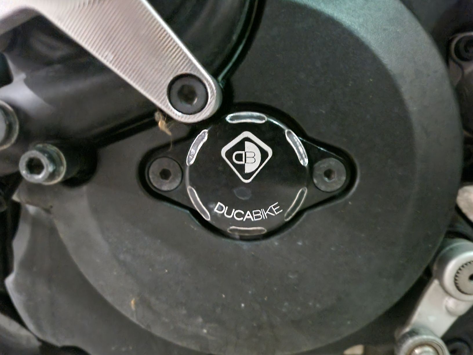 Ducati Alle Motorradersatzteile: Ducati Diavel/ Ventil-Deckel  – Gebraucht aus Adlikon b.Regensdf von attila63 4