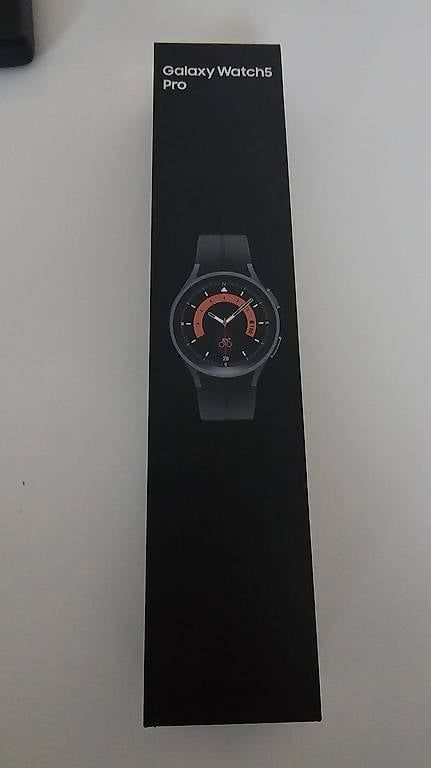 Samsung Smartwatch: Samsung Galaxy Watch5 Pro – Usato da schaan venduto da Used_Good
